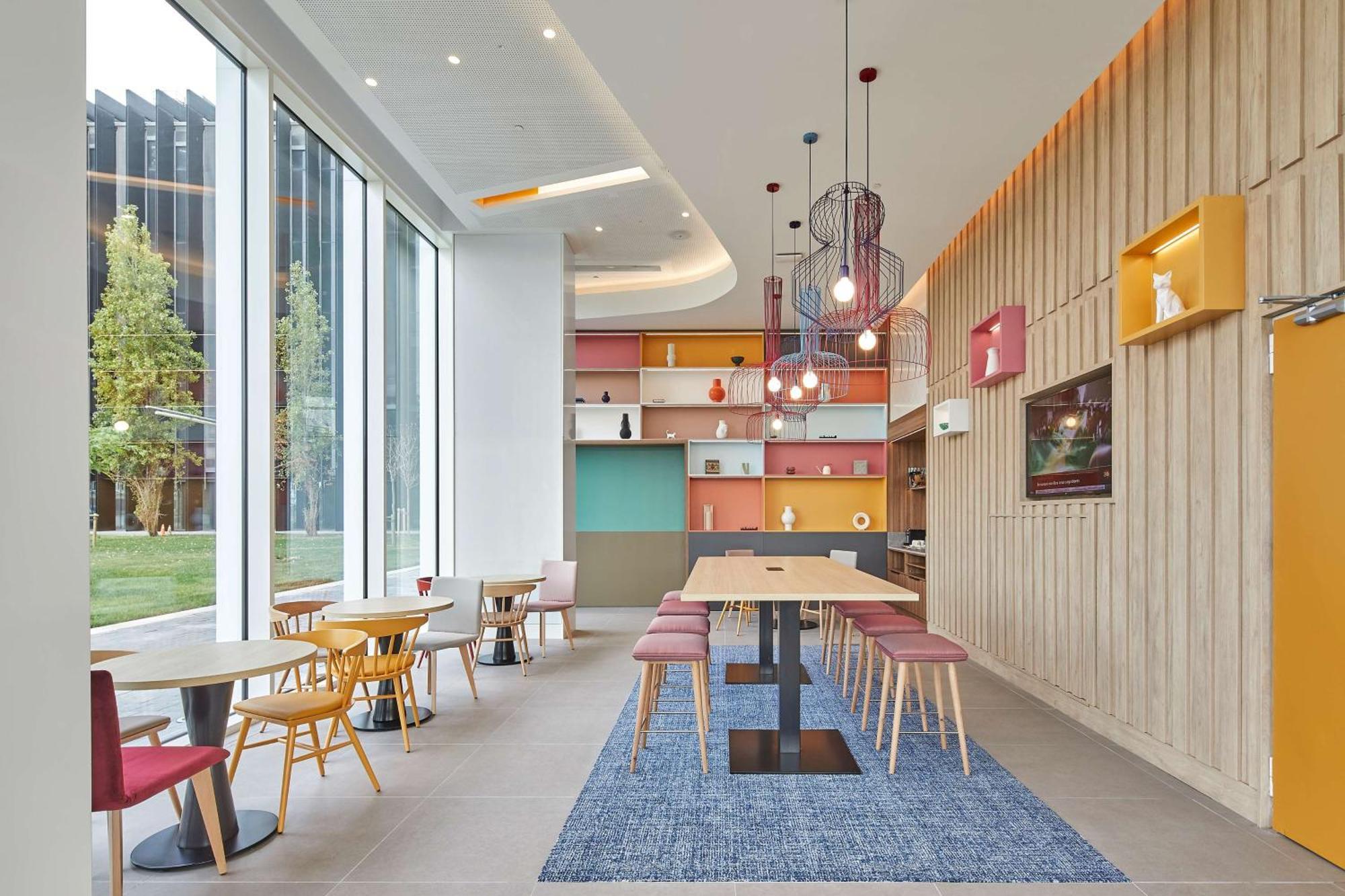 Hampton By Hilton Barcelona Fira Gran Via Hotel L'Hospitalet de Llobregat Bagian luar foto